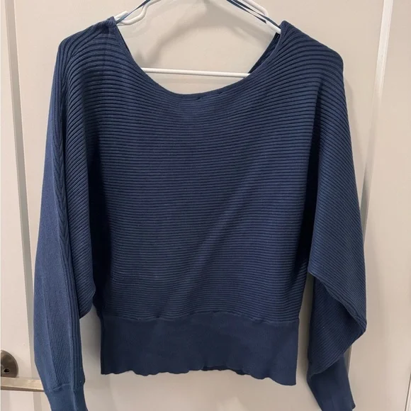 Women's Blue Sweater - Picture 5 of 5